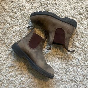 Women's Blundstone 1496 chelsea boot rustic brown leather